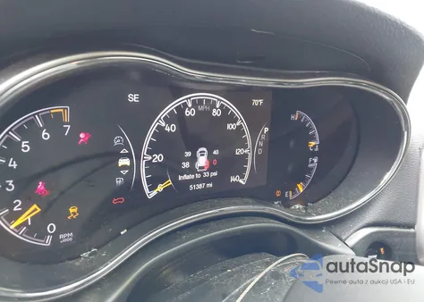 2020 Jeep Grand Cherokee Laredo E 4X4 z USA, uszkodzony, nr VIN 1C4RJFAG4LC143667